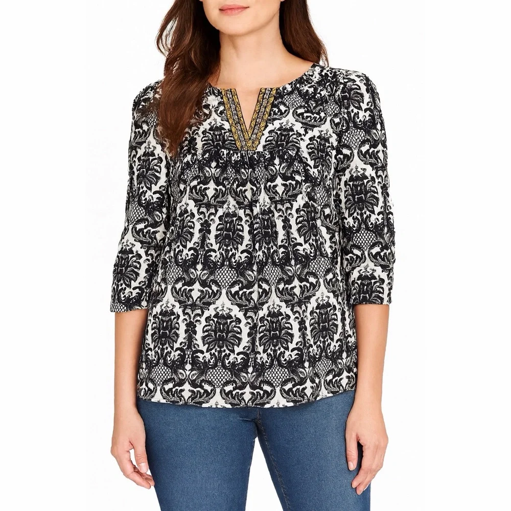 Painted Threads | Damask Pattern Tribal V-Neck Short Sleeve Lightweight Blouse